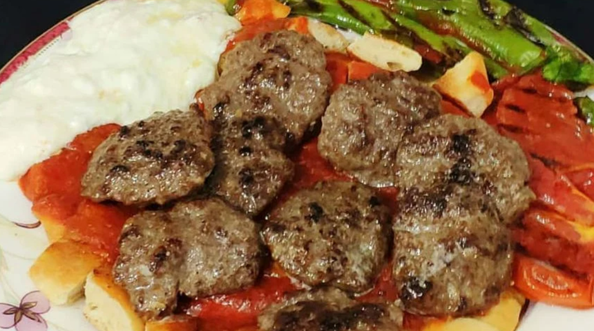 Zuhal Topal'la Yemekteyiz Bursa pideli köfte tarifi! Mis gibi kokan pideli köfte nasıl yapılır?
