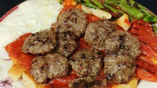 Zuhal Topal'la Yemekteyiz Bursa pideli köfte tarifi! Mis gibi kokan pideli köfte nasıl yapılır?