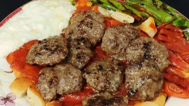 Zuhal Topal'la Yemekteyiz Bursa pideli köfte tarifi! Mis gibi kokan pideli köfte nasıl yapılır?