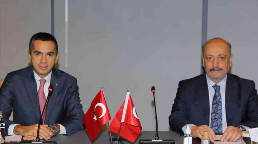 Son dakika: Milyonları ilgilendiren kritik toplantı! EYT ve asgari ücret...  Bakan Bilgin TİSK yöneticileriyle görüştü