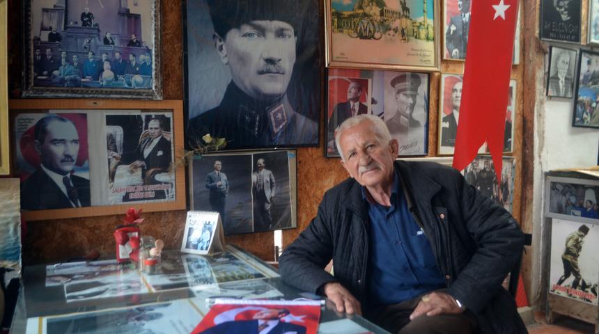 Amasya'da 21 yıldır biriktirdiği Atatürk fotoğraflarını bahçesinde sergiliyor