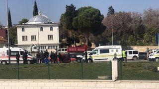 Denizli'de eşini silahla ağır yaralayıp hastane önüne bırakan kişi intihar etti