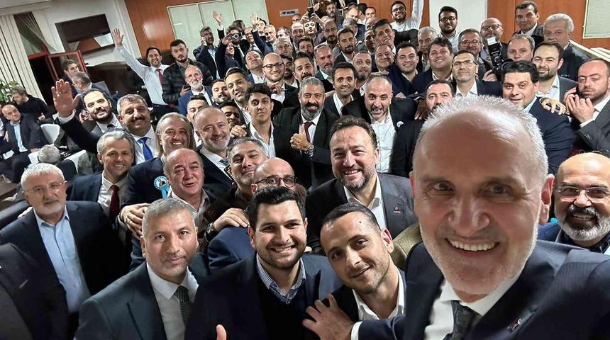 İTO’da Meslek Komitesi seçimleri tamamlandı "Açık ara kazandık" diyerek duyurdu! Vali Yerlikaya da paylaştı