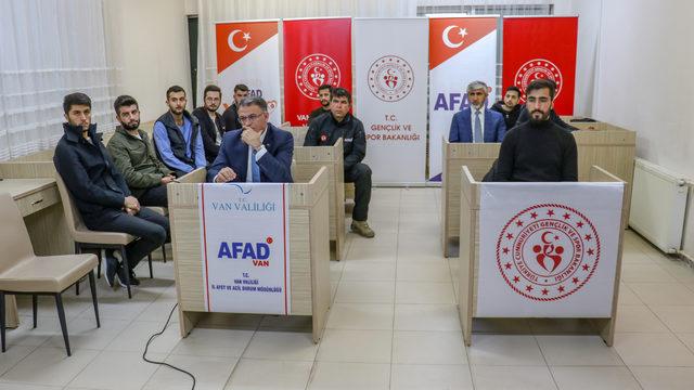 Van, Hakkari ve Muş'ta Deprem Anı, Çök Kapan Tutun ve Tahliye tatbikatı yapıldı