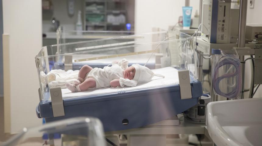 Böylesi ilk kez yaşandı! Ölümcül genetik bir hastalığı olan bebek, ana rahminde tedavi edildi