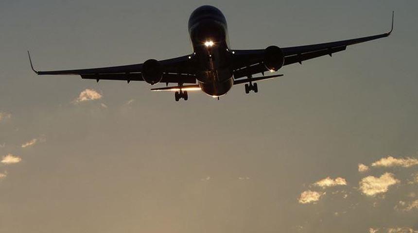 Atina'da hareketli saatler! CIA'dan acil uyarı geldi: Uçaklar durduruldu