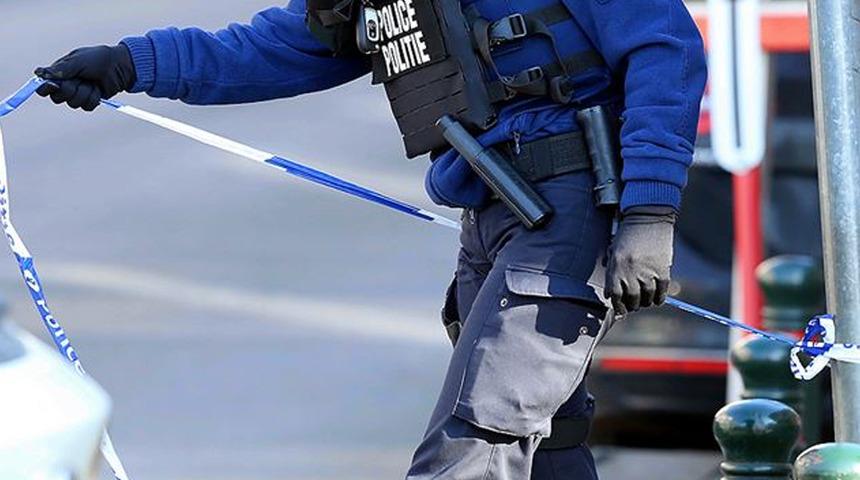 Belçika'da bıçaklı saldırı! 1 polis hayatını kaybetti