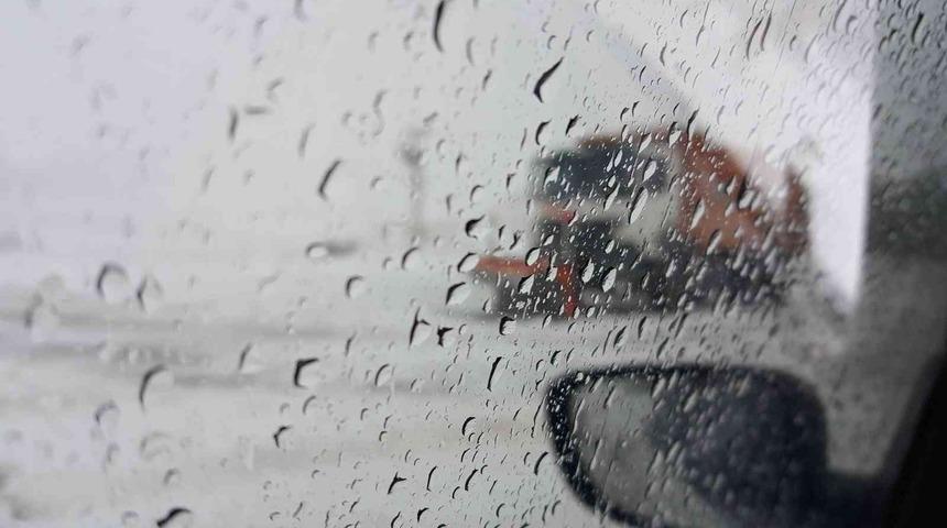 Bayburt’un yüksek kesimlerinde karla mücadele çalışması