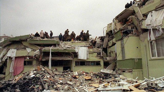 12 Kasım deprem tatbikatı neden 18:57’de yapılıyor? Duyanları hüzünlendiren ayrıntı! 1999 yılında…
