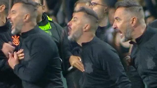 'Sen rezil bir insansın, bir hiçsin!' Brezilya'ya Vitor Pereira damgası! Fenerbahçe'nin eski hocası çıldırdı ve saha içine girerek hakemin üzerine yürüdü...