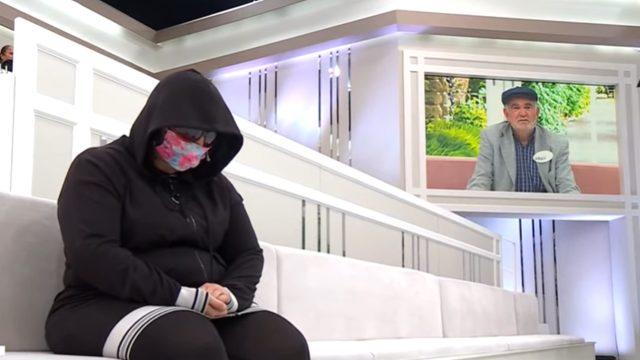 Abdi Amca'nın 27 yaş küçük aşkı Nefes o halde stüdyoya geldi, Abdi Amca bombayı patlattı: 'Onu bacaklarından tanıdım, hani 1. kocandım?'