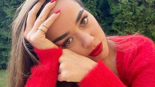 Tuzak dizisinin yıldızı Bensu Soral süper minili pozuyla takipçilerini büyüledi! Tişörtünü kaldırıp...