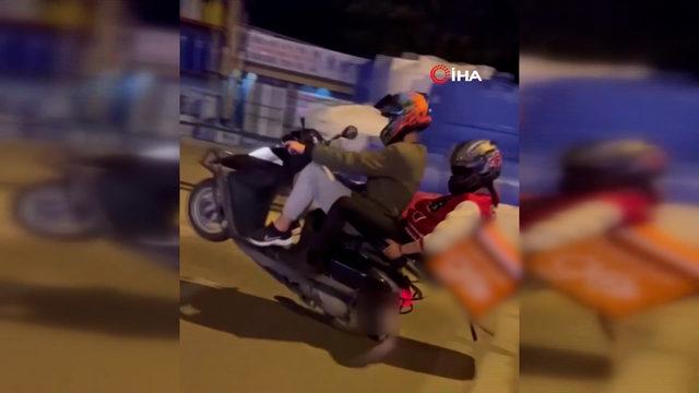 Pendik'te motokuryenin tehlikeli şovu yürekleri ağza getirdi