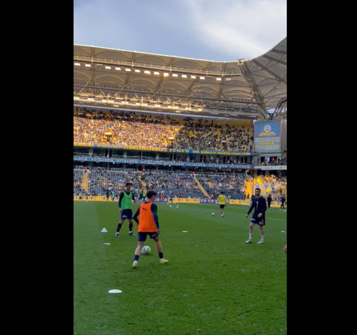 Fenerbahçe'de İsmail Yüksek, Arda Güler'i saha içinde kovaladı ''Oğlum niye vermiyorsun?'' G2