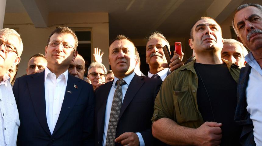 İmamoğlu fırsatı kaçırmadı, İmamoğlu'nda çocukluk hayalini gerçekleştirdi! "Fotoğraf çektireceğim"