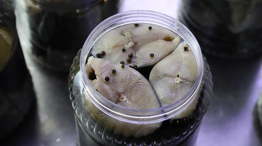 Püf noktalarını anlattı... 2 kiloluk kavanozlarda 350 liradan satışa sunuluyor!