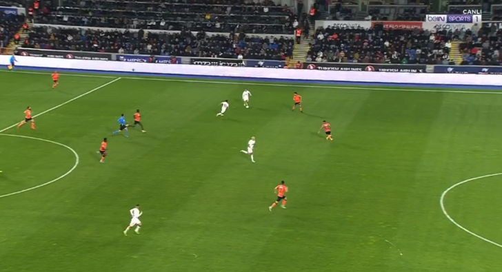 Icardi'nin yaptığı asist akıllara Guti'nin asistini getirdi! 2009 yılında aynısını yapmış! G1