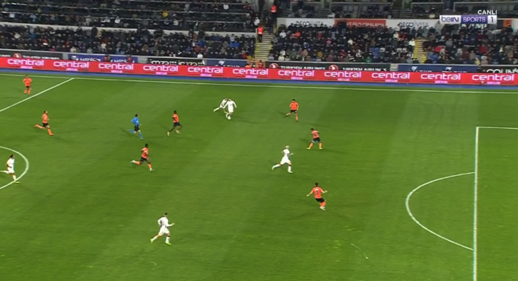 Icardi'nin yaptığı asist akıllara Guti'nin asistini getirdi! 2009 yılında aynısını yapmış! G2