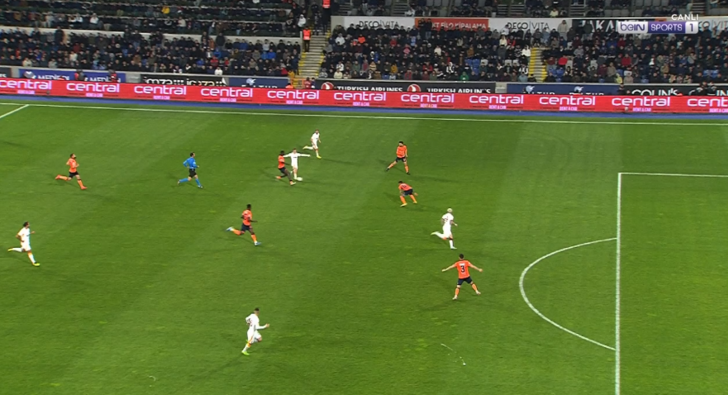 Icardi'nin yaptığı asist akıllara Guti'nin asistini getirdi! 2009 yılında aynısını yapmış! G4