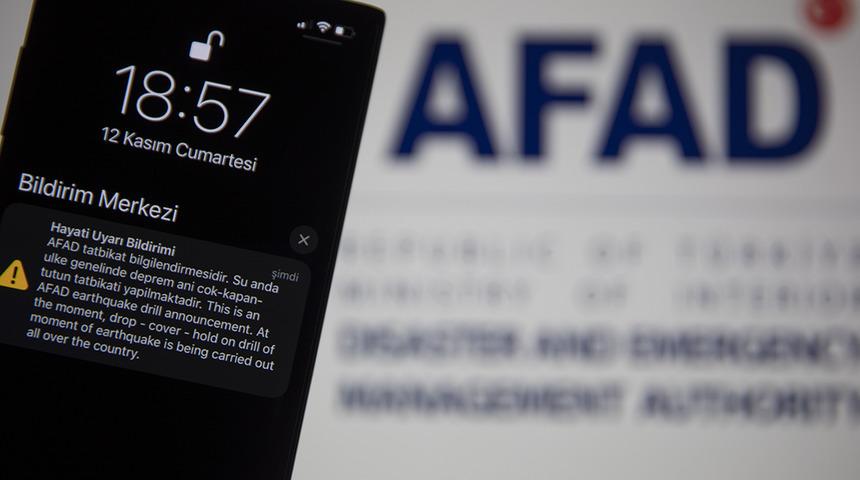 Milli Savunma Bakanlığı'ndan AFAD deprem tatbikatı paylaşımı