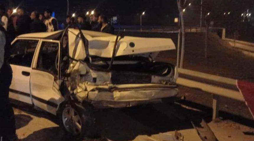 Tır, asker uğurlama konvoyundaki araçlara çarptı: 4 yaralı