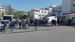 Batman’da aileler arasında silahlı kavga! Ortalık savaş alnına döndü: 3 ölü, 4 yaralı