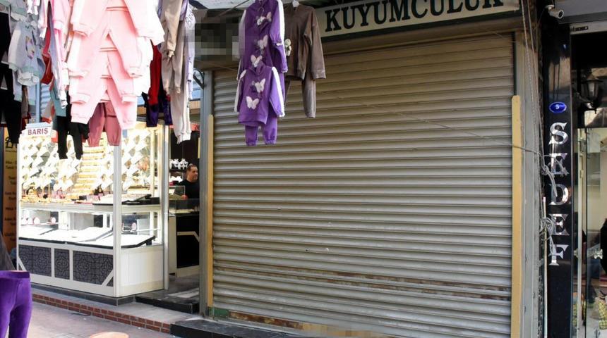 'Yastık altı yerine bize verin' dediler, altın da kuyumcuda buhar oldu! M&uuml;şterileri b&ouml;yle ikna etmişler