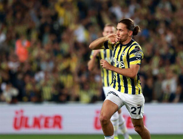 AA-20220918-28933545-28933535-FENERBAHCE_CORENDON_ALANYASPOR (Large)