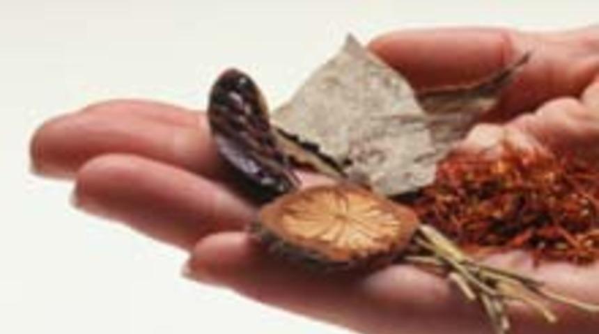 Vitiligo'ya Bitkisel Form&uuml;l