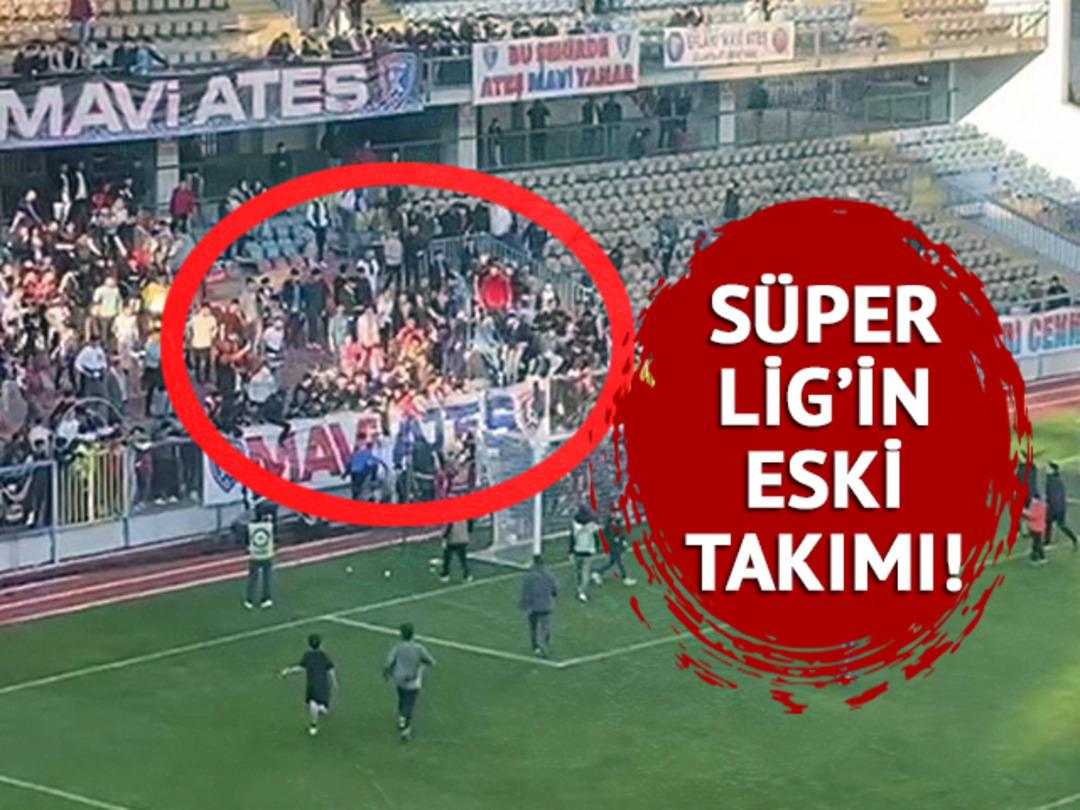 File koptu, taraftarlar yere d&uuml;şt&uuml;! Karab&uuml;k'te galibiyetin ardından facianın eşiğinden d&ouml;n&uuml;ld&uuml;!