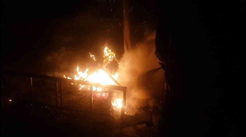 Malatya’da çatı yangını korkuttu