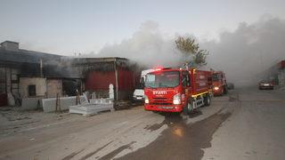 Konya'nın Beyşehir ilçesindeki sanayi sitesinde yangın çıktı