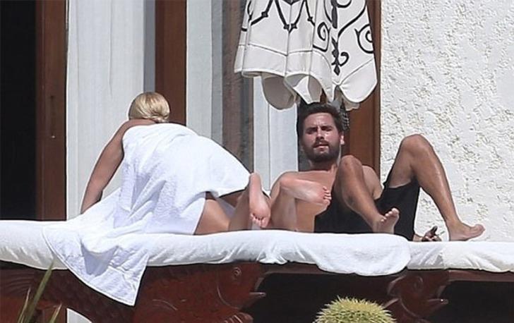 Sofia Richie, çırılçıplak güneşlendi! G5