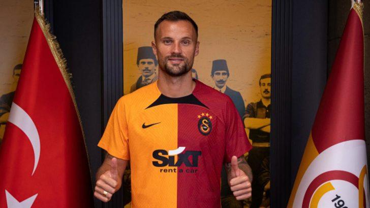 Galatasaray teknik direktöründen şaşırtan rapor! 2 isim devre arası takımdan gönderiliyor G4