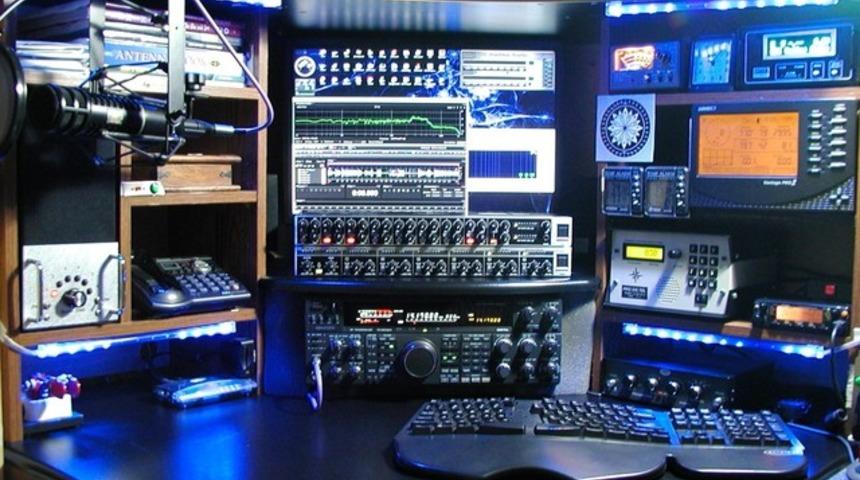 Amat&ouml;r Radyocuların Dilinden Ulu &Ouml;nder Mustafa Kemal Atat&uuml;rk