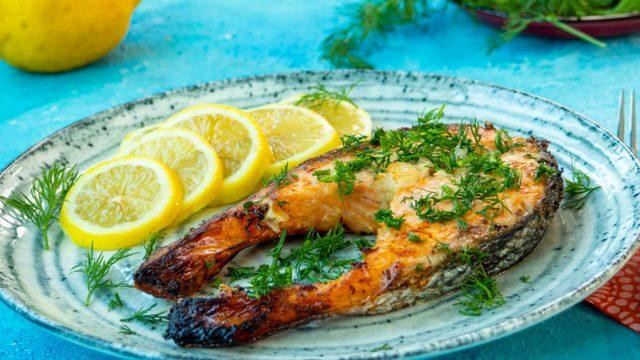 Diğer balık tariflerini unutun! Fırında somon tarifi! Fırında somon nasıl yapılır?