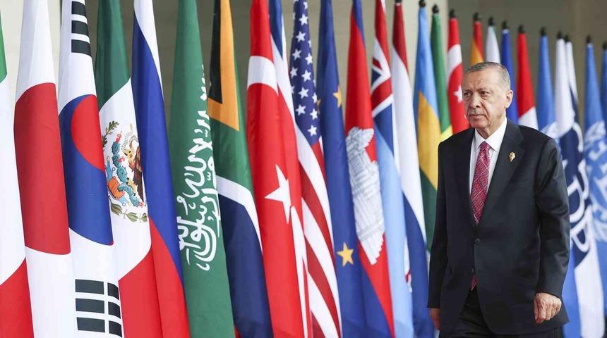 Cumhurbaşkanı Erdoğan, Bali'deki G20 Liderler Zirvesi’ne katıldı! Dikkat çeken kareler