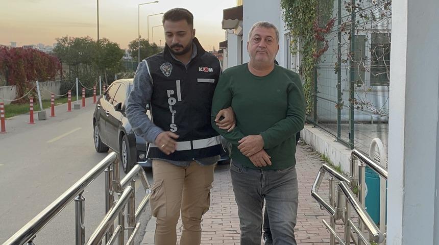 Adana'da 11 dolandırıcılık şüphelisine operasyon düzenlendi