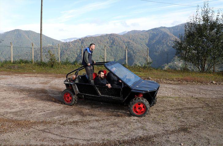 Herkes 'olmaz yapamazsınız' diyordu! Evlerinin balkonunda 5 ayda bitirdiler... Bu araç için 25 bin TL harcadılar G5