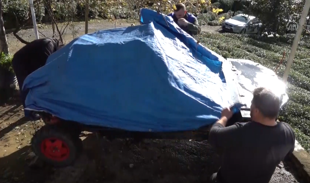 Herkes 'olmaz yapamazsınız' diyordu! Evlerinin balkonunda 5 ayda bitirdiler... Bu ara&ccedil; i&ccedil;in 25 bin TL harcadılar