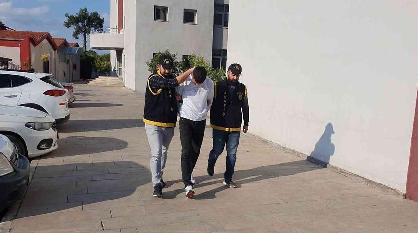 Profesyonel "hırsız" yakalandı