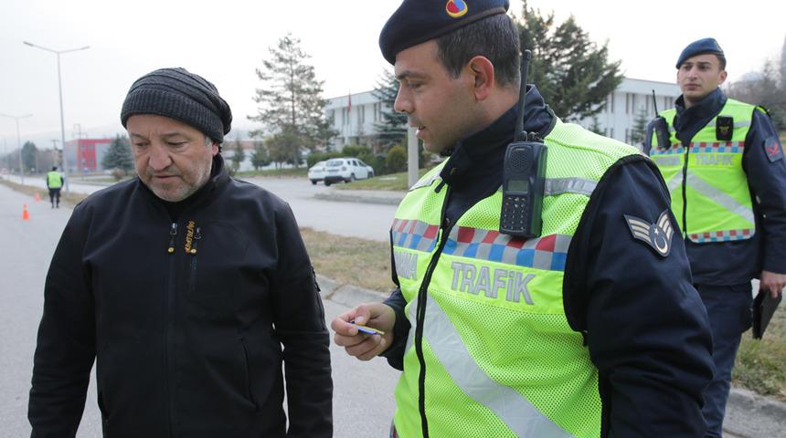 Bir kentte bugün başladı, ekipler tek tek durdurdu! 1 Aralık'ta 81 ilde uygulanacak, 1152 TL cezası var...