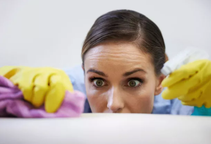 Adeta kimyasal bomba: Sakın kullanmayın! Birleşince zehir saçan temizlik malzemeleri 