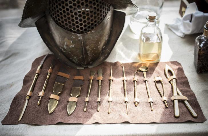 Her satırı korkunç: Gladyatör kanı içirip, karaciğer yedirdiler! G2