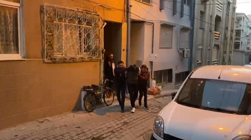 Borsa vurguncularına darbe! Yüksek kazanç vaat edip, 2.5 milyon lira dolandırdılar