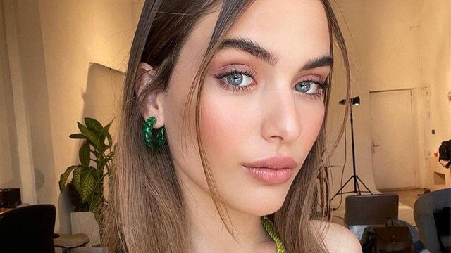 Tozluyaka'nın Hazal'ı Çağla Şimşek mini elbiseli pozuyla beğeni topladı! Bir bakan bir daha baktı