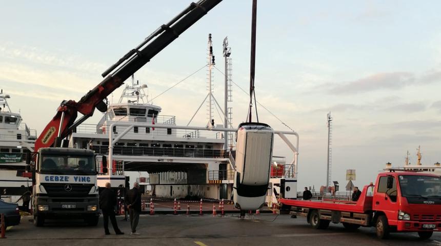 35 bin lira ceza yiyen sürücü sinirlenip aracını denize attı! Yaptığı hareketin ardından bir ceza daha yedi
