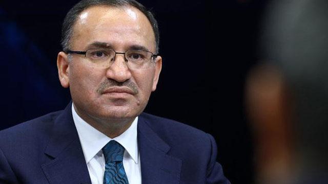 Bakan Bozdağ'dan çok konuşulacak Ahmet Necdet Sezer sözleri! 'Eşim başörtülü diye beni davet etmedi'