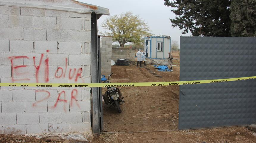 Av tüfeğiyle fotoğraf çektirmek isterken arkadaşını vurdu