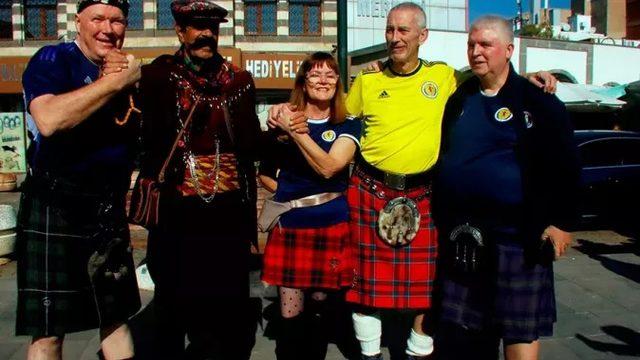 İskoçlar neden etek giyer? Kilt nedir? İşte İskoç erkeklerinin etek giymesinin nedeni...